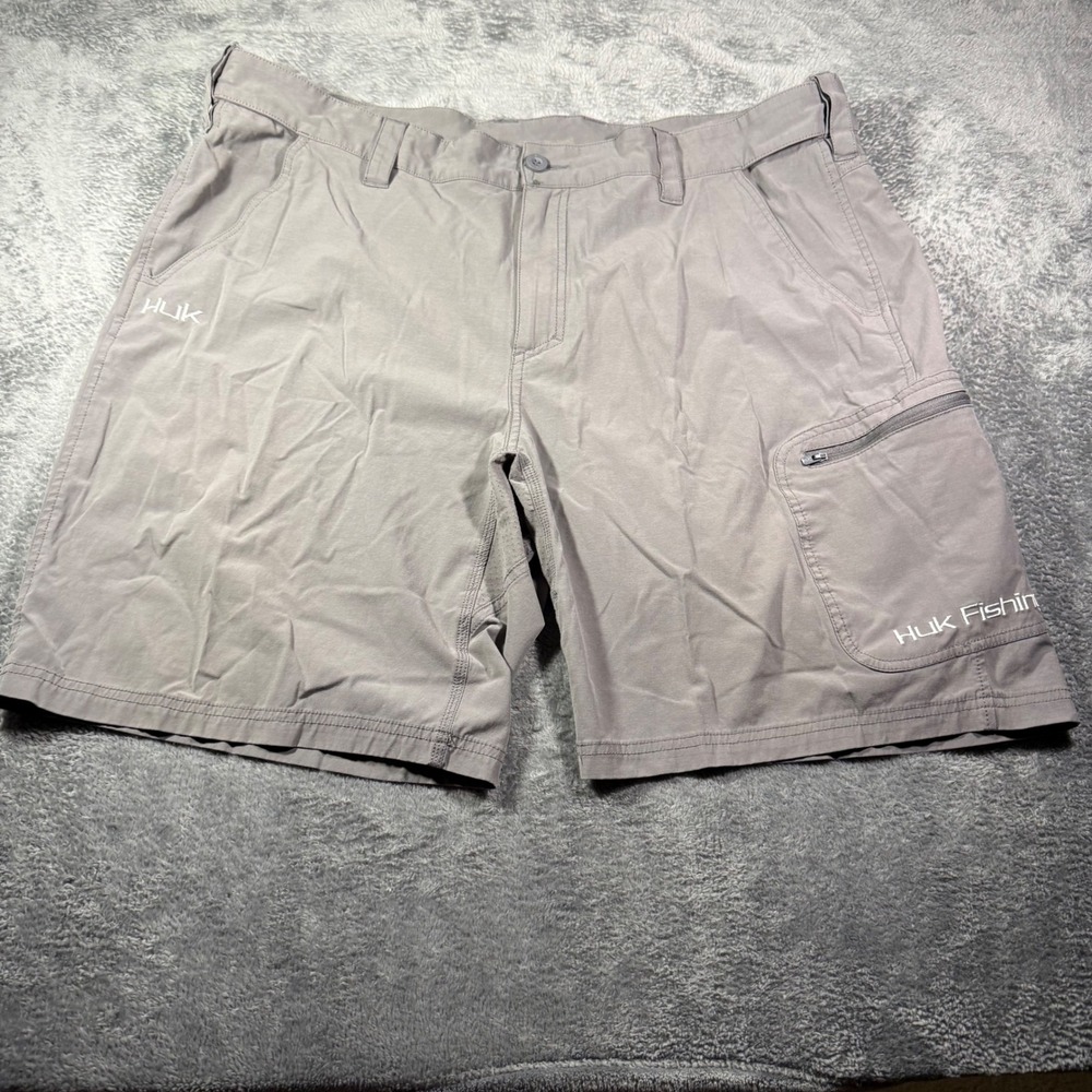 Huk Fishing Mens XXXL Gray Performance Cargo Shorts Zippered Pockets Stretch